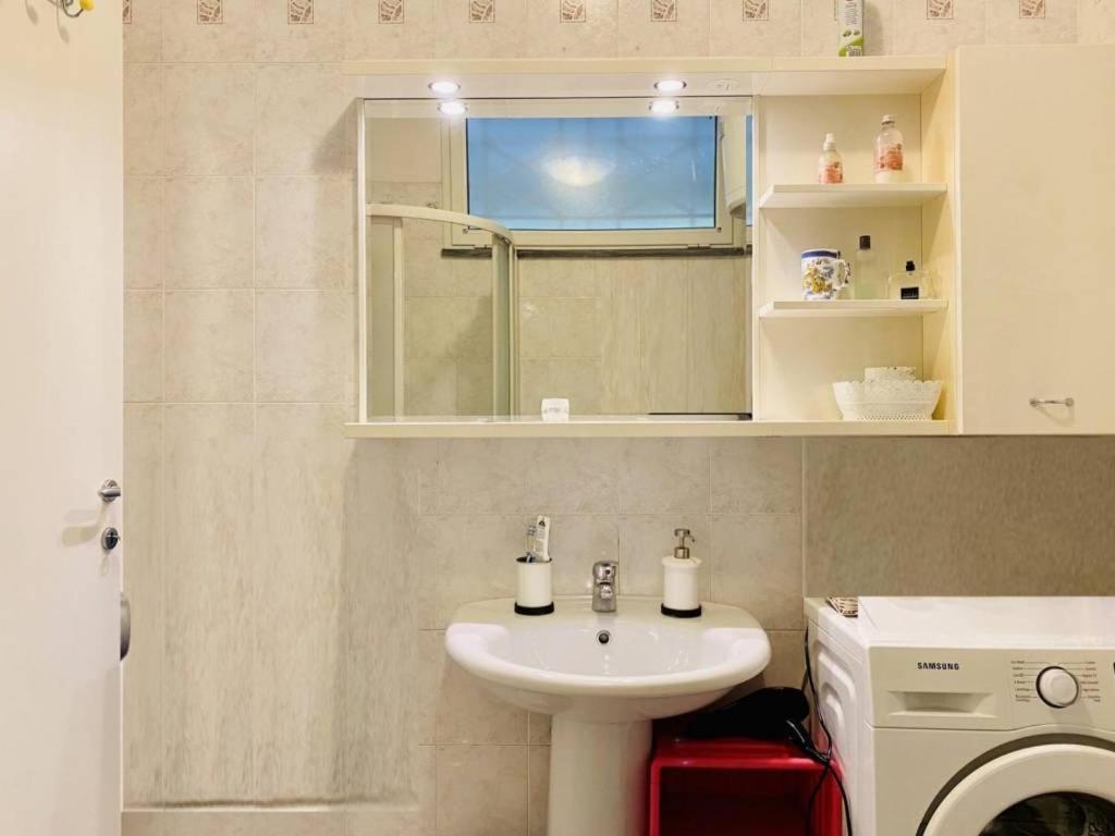 Residence Apuamare Пьетразанта Экстерьер фото